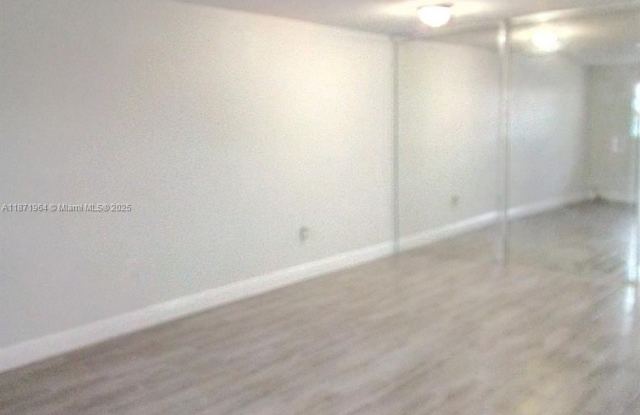 550 SW 115th Ave photos photos
