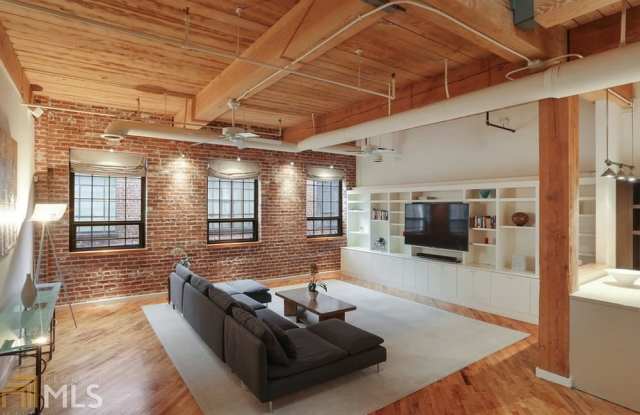 200 Walker St # C Gallery 3