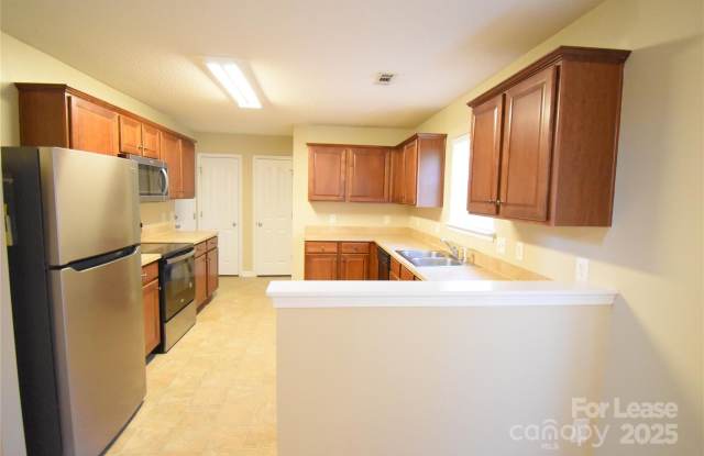 7704 Aragorn Lane Gallery 3
