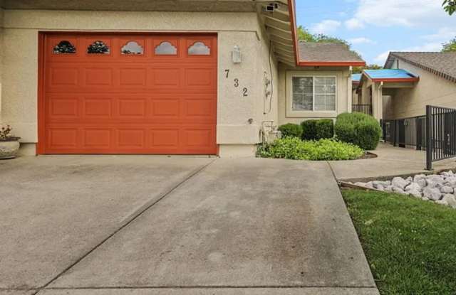 Enjoy the Fireworks from your front yard! Gallery 1