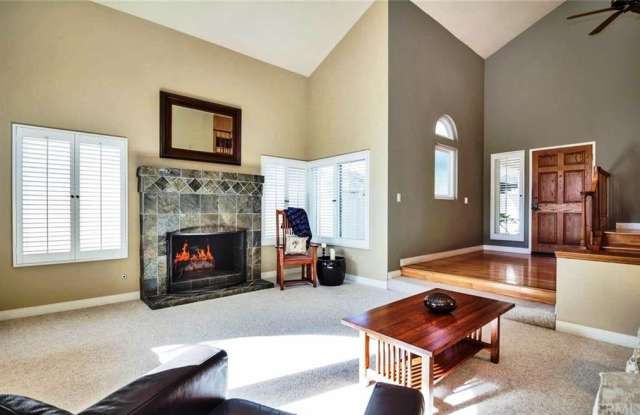 10 Cedarlake Gallery 2