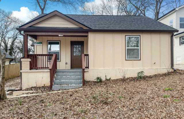 Beautiful 3BR Home Near Mozley Park! Gallery 1