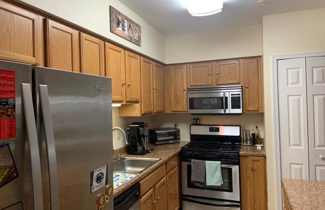 315 EAGLE LANDING CT #F Gallery 4