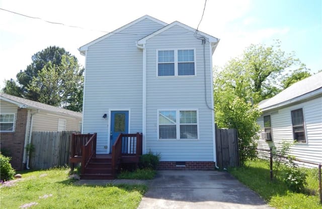 711 Hemlock Avenue - 711 Hemlock Avenue, Hampton, VA 23661