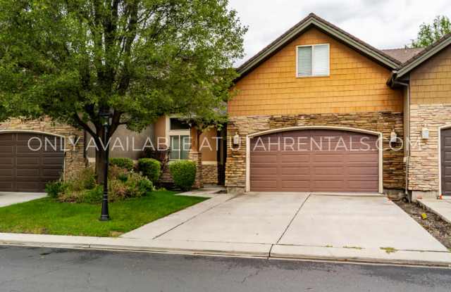 2032 West Golden Pond Way Gallery 4