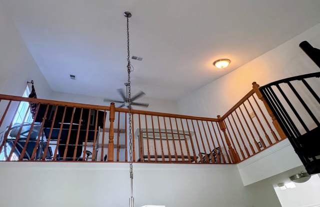15616 Everglade Ln Gallery 3