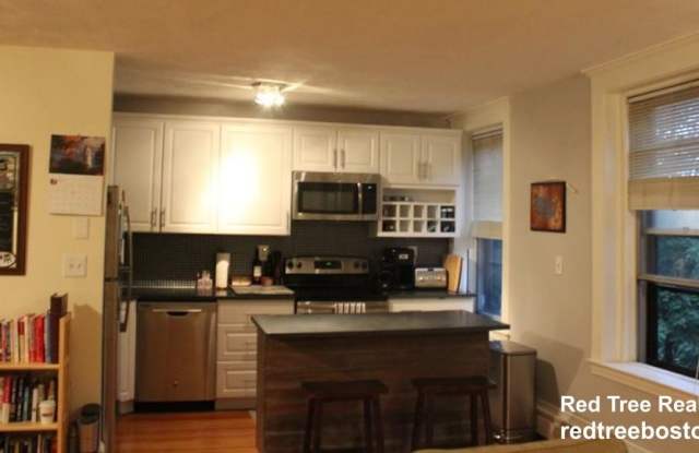 19 South St Apt 10S Gallery 2