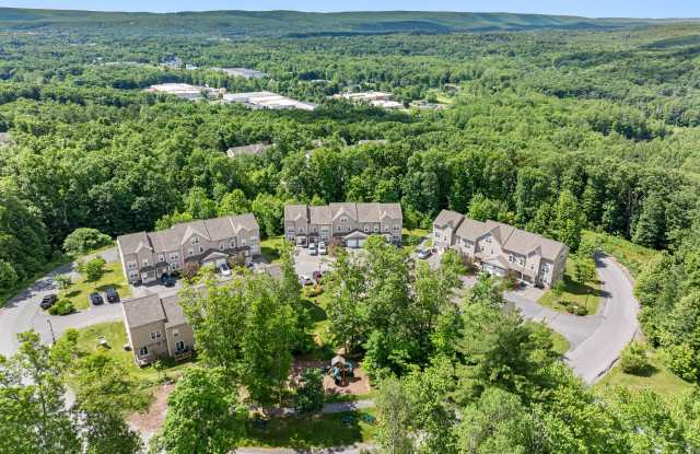 Dream Mountain Hollow photos photos
