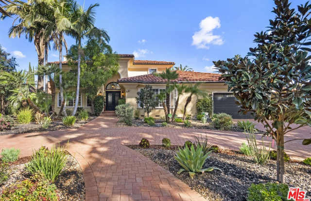 13929 Chandler Blvd - 13929 Chandler Boulevard, Los Angeles, CA 91401