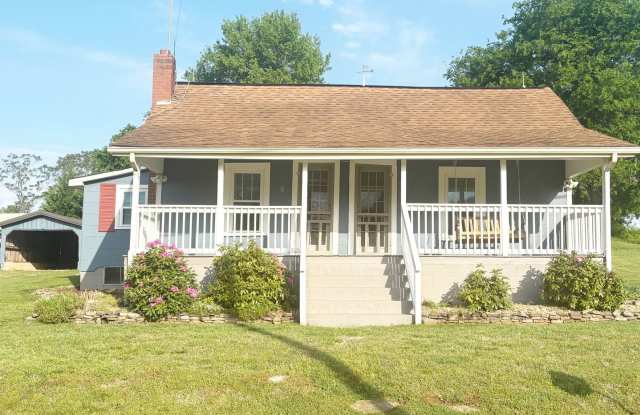 Maryville 37803 - 1 bedroom, 1 bath home  - Contact Jeremy Logan 865-307-2273 photos photos