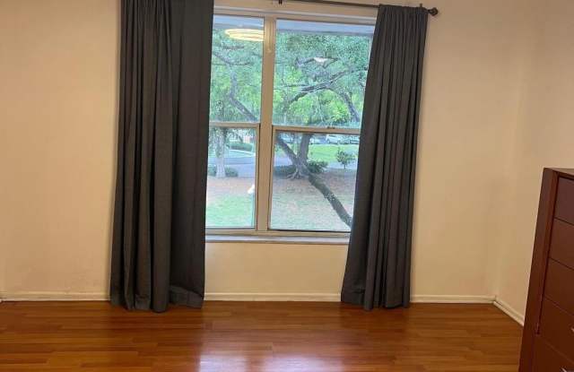 3660 Inverrary Drive 3c photos photos