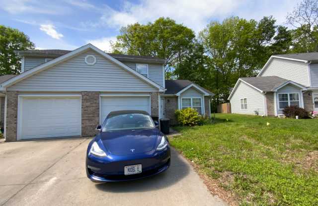 3 Bedroom/2 Bathroom duplex photos photos