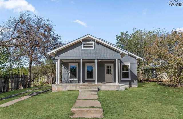 2010 JOLINE STREET photos photos