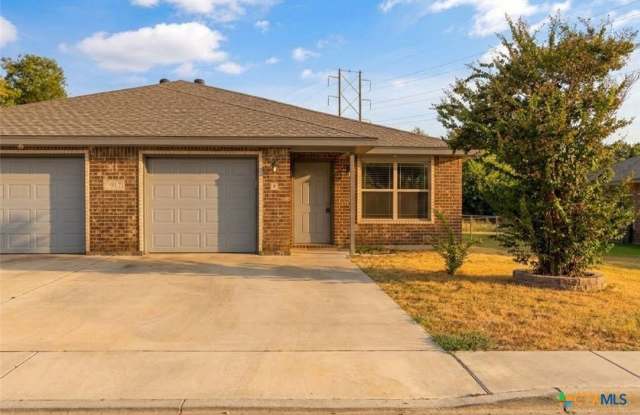 917 Brookview Drive Gallery 2