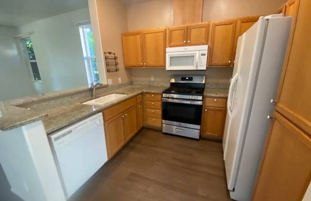 Desirable Bethel home 3BD/2.5 BA - Close to shopping, parks and freeway access! photos photos