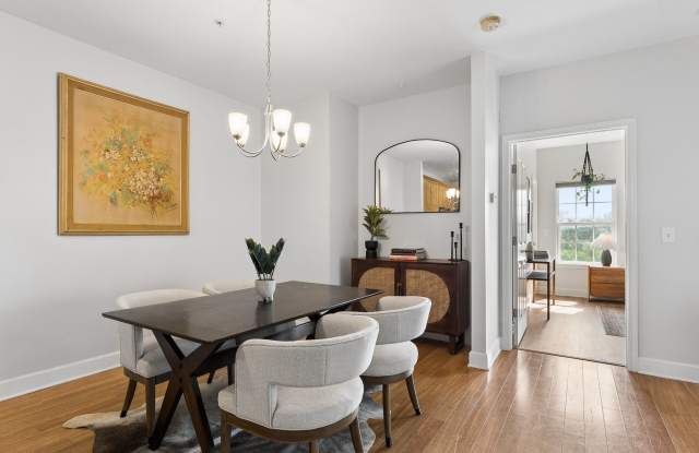 8231 Lenox Creekside Drive - 13 Gallery 4