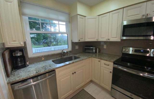1006 Mainsail Circle Gallery 3