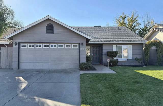 1801 S Sacramento St Gallery 1