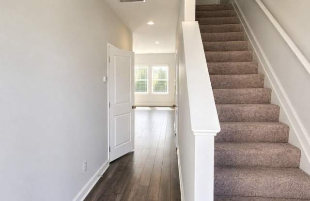 373 Oakwood Drive Northwest Gallery 2