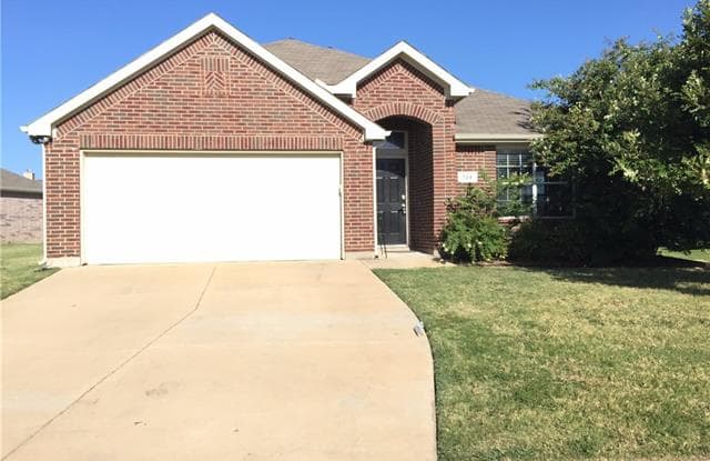 724 W Bend Boulevard - 724 West Bend Boulevard, Burleson, TX 76028