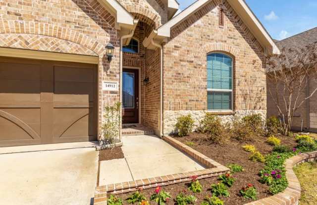 14912 Belclaire Avenue photos photos