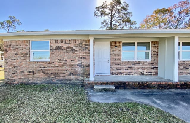 9541 Lillian Hwy photos photos