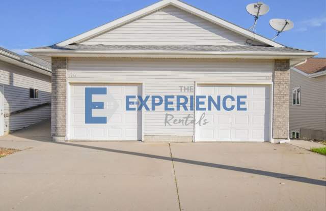 Beautiful 3-Bedroom Brandon Condo with Spacious Living Area & Patio! Gallery 1