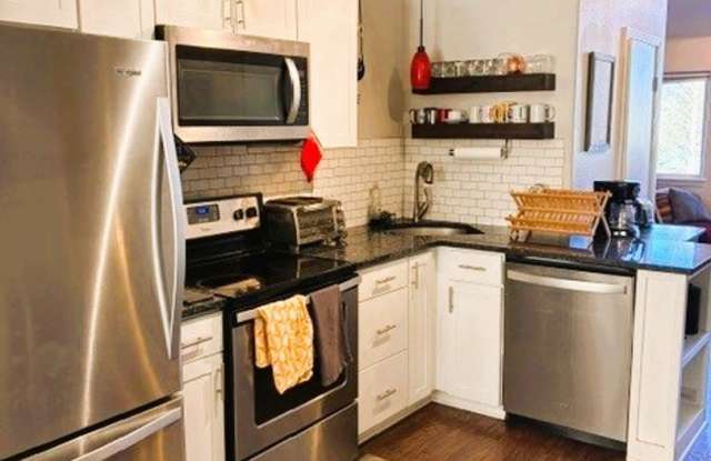 Winter Seasonal Rental- Crossroads Condos #206 Gallery 3