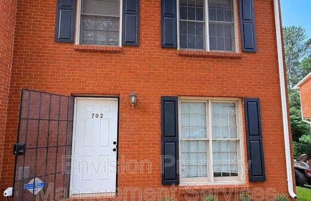 702 Redland Drive Gallery 1