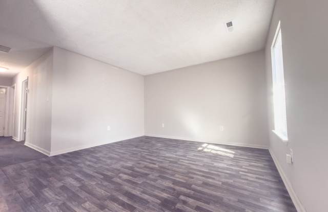 Dobson Place 5640 Gallery 4