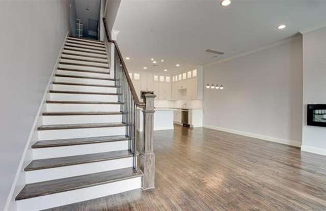 8447 Jacobs Street Gallery 2