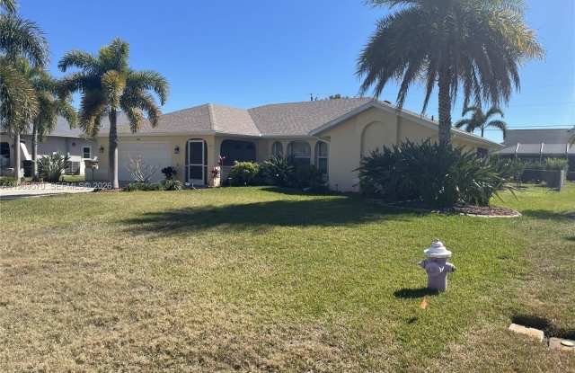 1402 SE 1ST TER photos photos