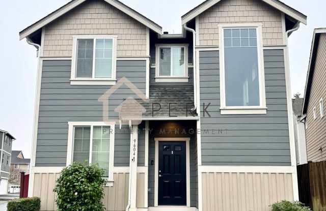 Modern 4-Bedroom, 2.5-Bath, 3-Story Home in Gated South Hill Community photos photos