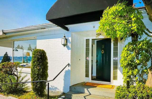 3144 W. Laurelhurst Dr. NE Gallery 2