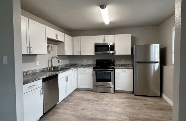 4915 Green River Street - 1 Gallery 2