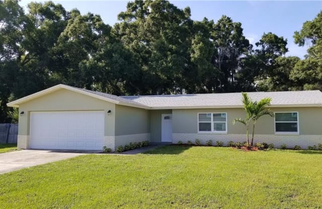5349 70TH AVENUE N - 5349 70th Avenue North, Pinellas Park, FL 33781