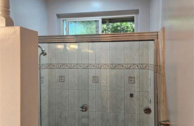 402 East Cypress Avenue photos photos