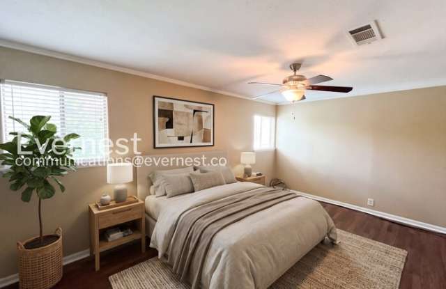418 Lakebend Place Gallery 3