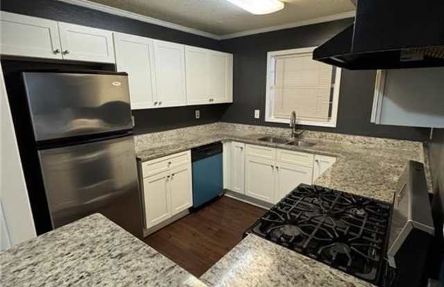 201 Augusta Drive SE Gallery 1