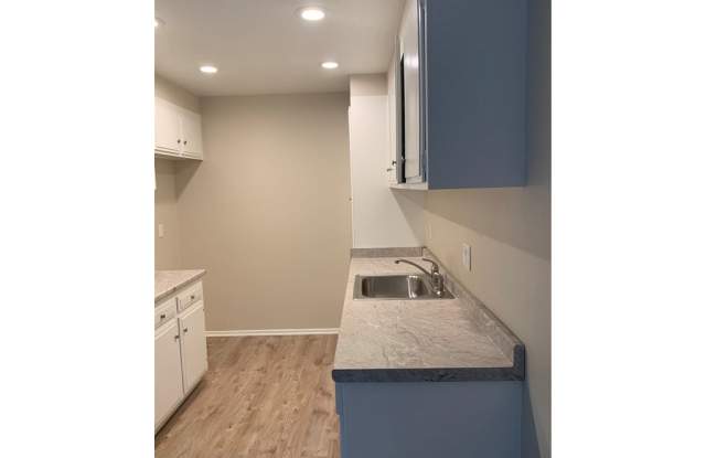 838 E Fairway Drive Gallery 4