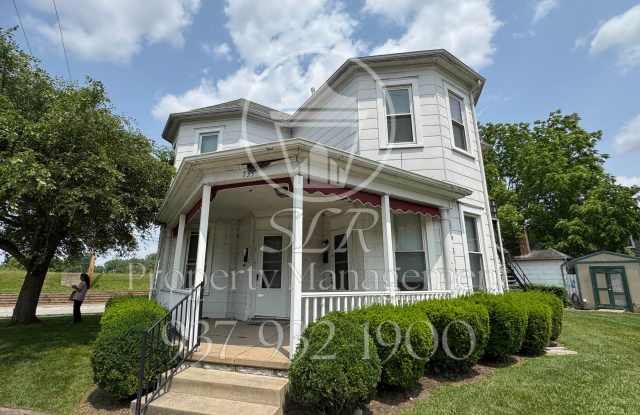 733 North Wayne Street - 2 photos photos