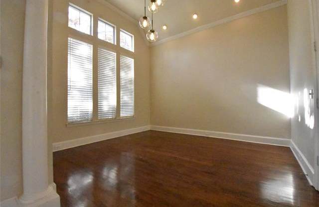 5637 Gleneagles Drive Gallery 4