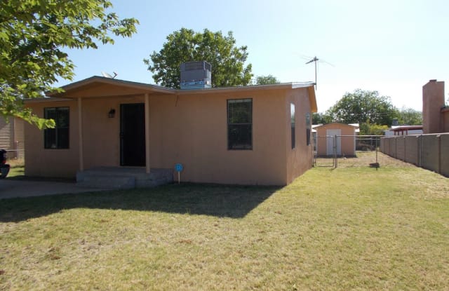 406 N. 3rd - 406 North 3rd Street, Carlsbad, NM 88220