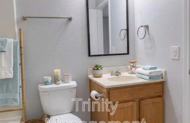 6133 Airmont Drive Gallery 1
