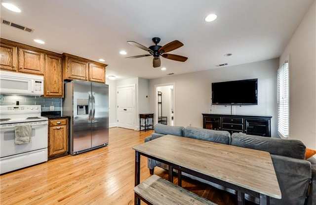 1006 Grigsby Avenue - 1006 Grigsby Avenue, Dallas, TX 75204