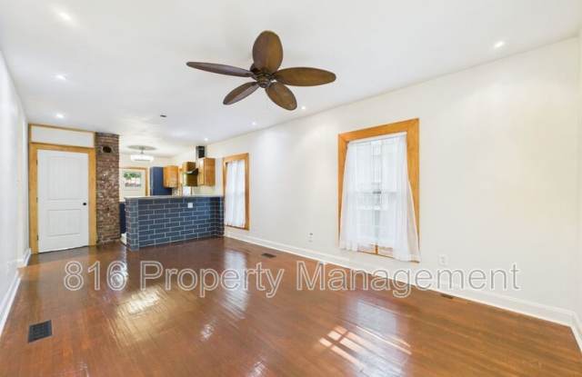 4221 Flora Ave photos photos