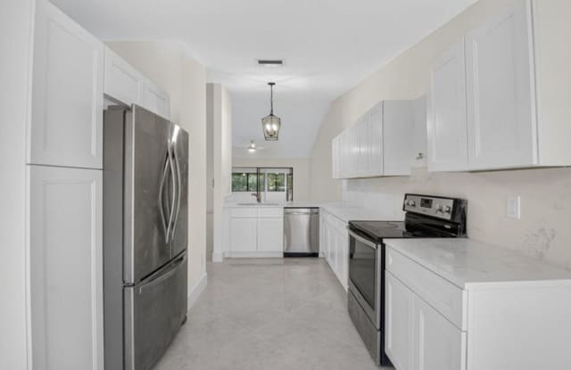 29 Fawlkland Circle, Boynton Beach, FL 33426 Gallery 3