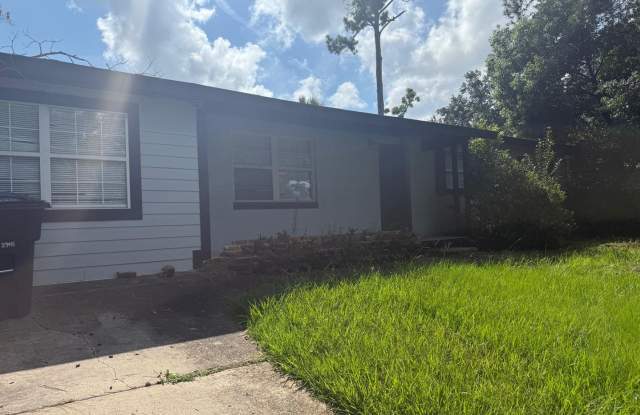423 Fairbanks Drive photos photos