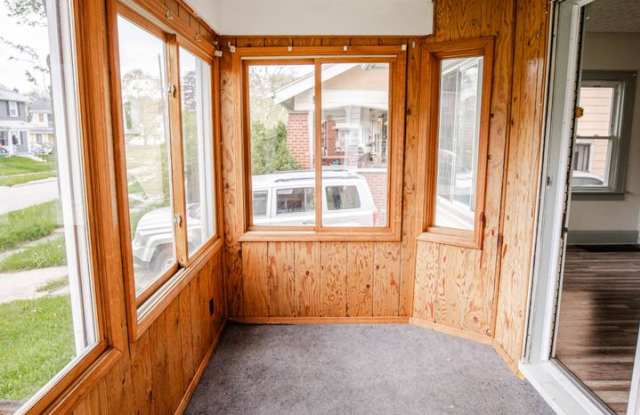 Very Spacious Four Bedroom Home For Rent! Gallery 4