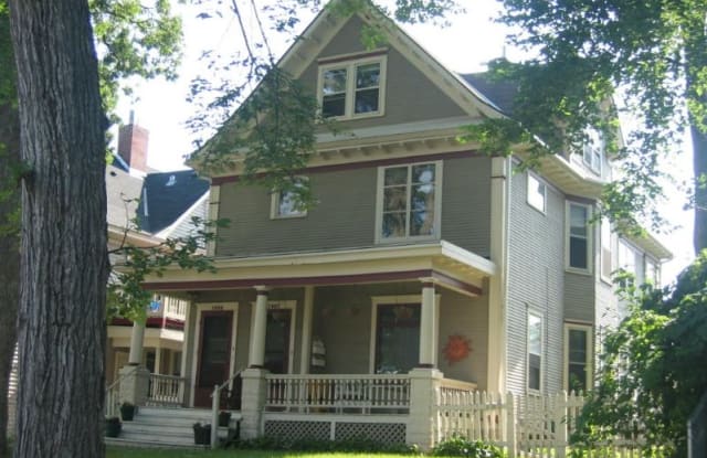 2607 Emerson Ave S 1 - 2607 Emerson Avenue South, Minneapolis, MN 55408
